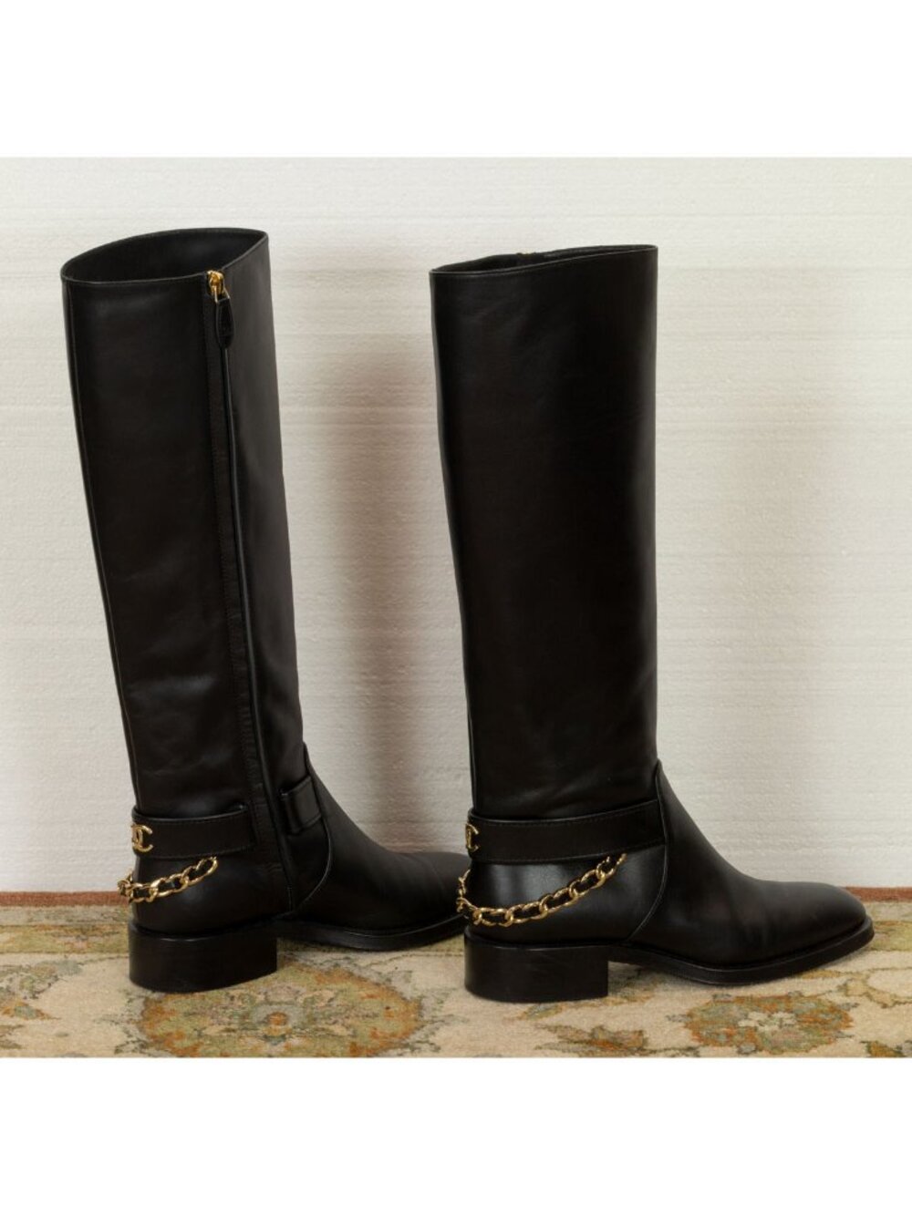 $2150 CHANEL Black Leather Over-the-Knee Boots with Gold Chain & CC logo - Picture 7 of 9